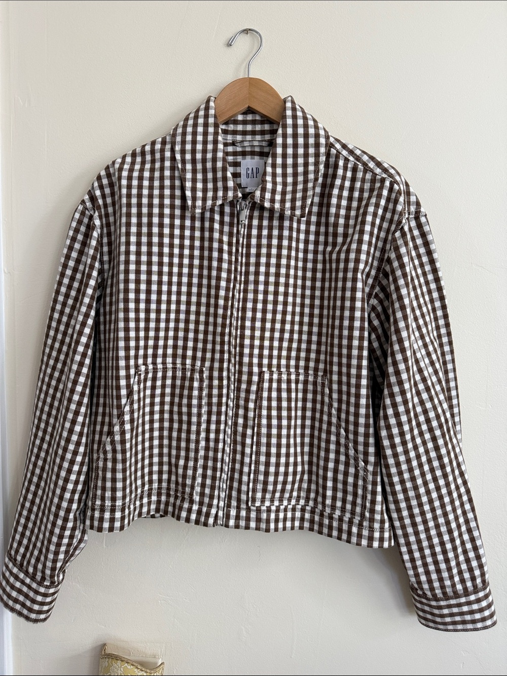 🤩 NWOT 🤩 GAP Brown & White Gingham Zip Jacket